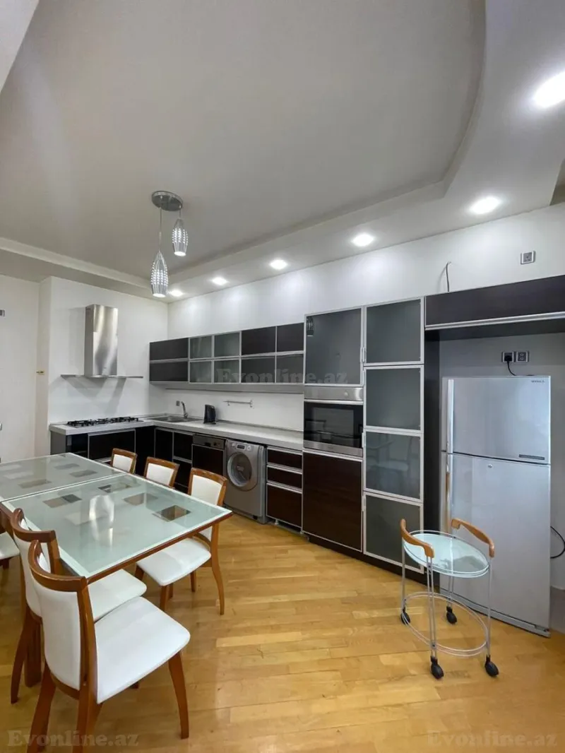 Kirayə verilir 4 otaqlı Mənzil Yeni tikili 200 m² Bakı, Nəsimi r — Mənzil, Bakı (8)