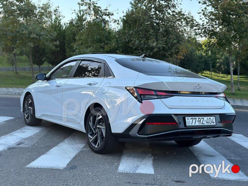 Hundai Elantra 2018 — Minik avtomobili icarəsi, Bakı (9)