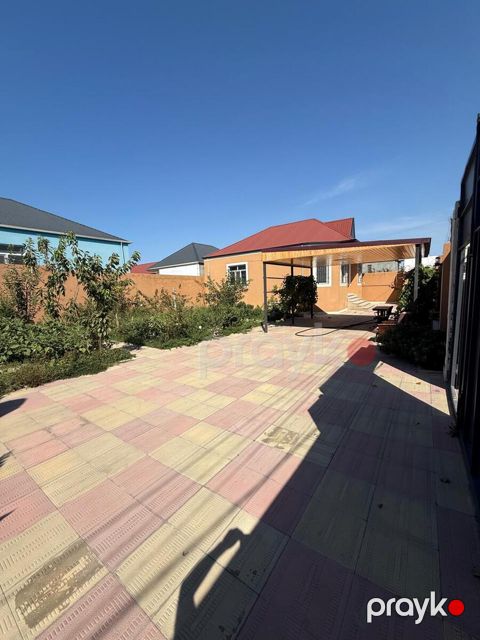 Satılır 4 otaqlı həyət evi/bağ evi 92 m² — Bakı