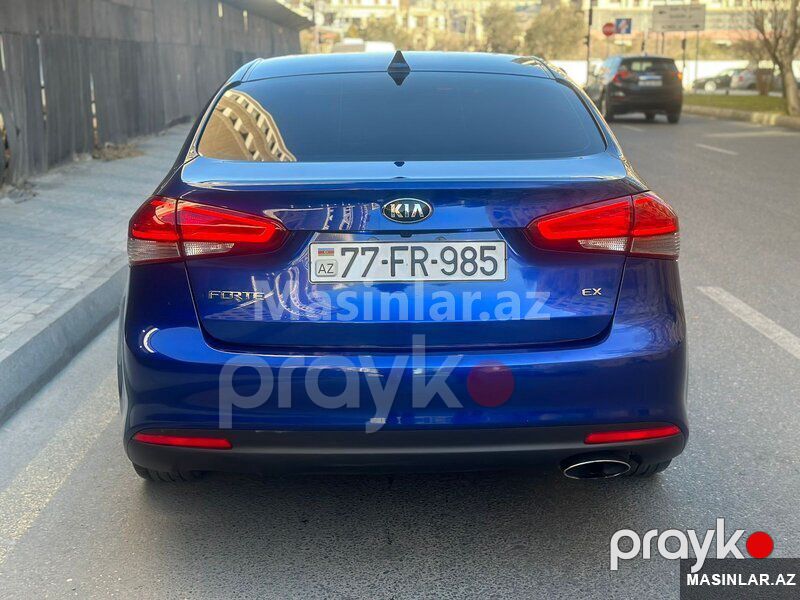 Kia Forde, 2017 il — Minik avtomobili icarəsi, Bakı (7)