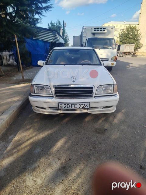 Mercedes C 230, 2.3 L, 1998 il, 300 000 km — Gəncə