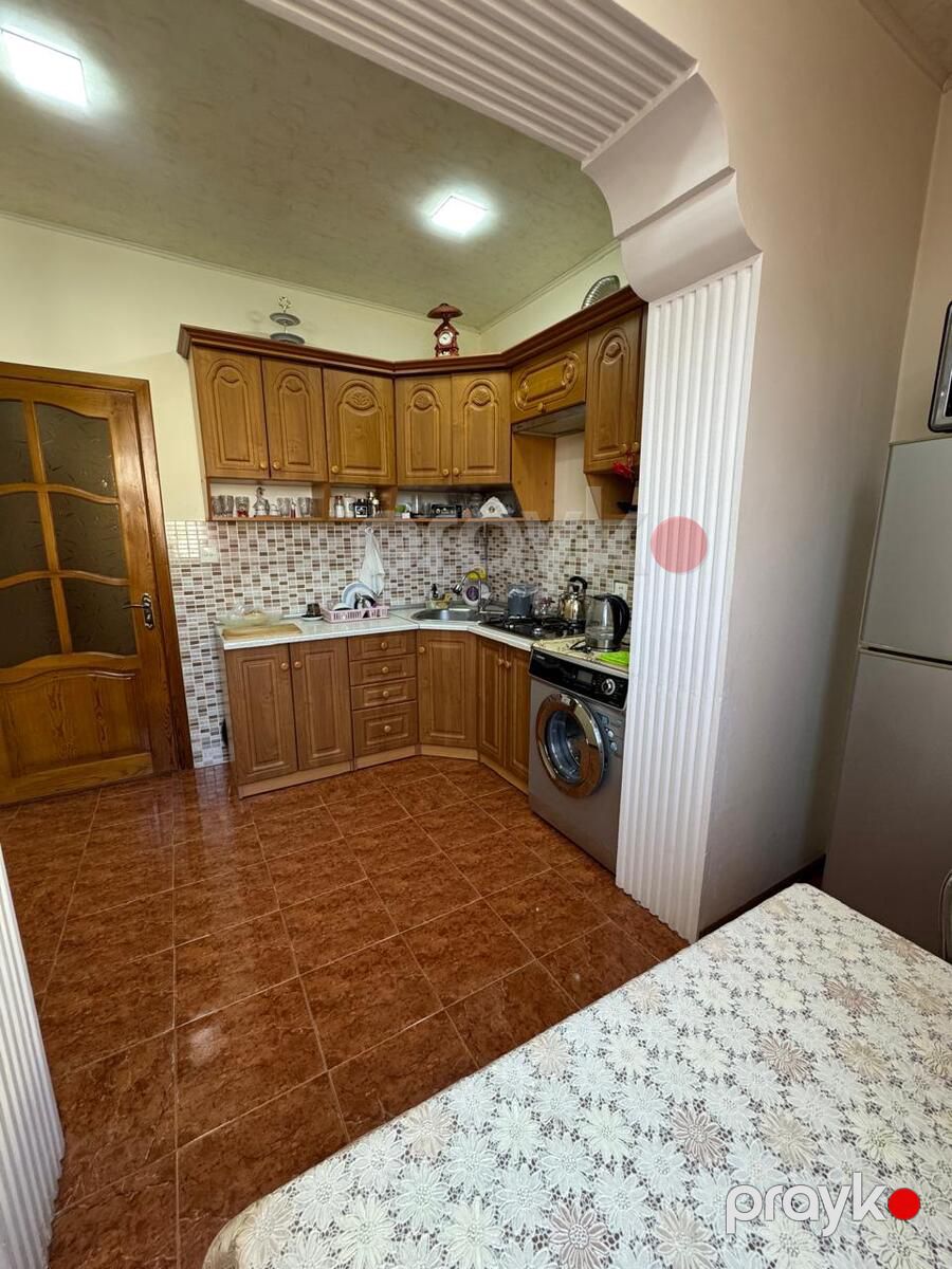 Satılır 4 otaqlı köhnə tikili 110 m² — Mənzil, Bakı (12)
