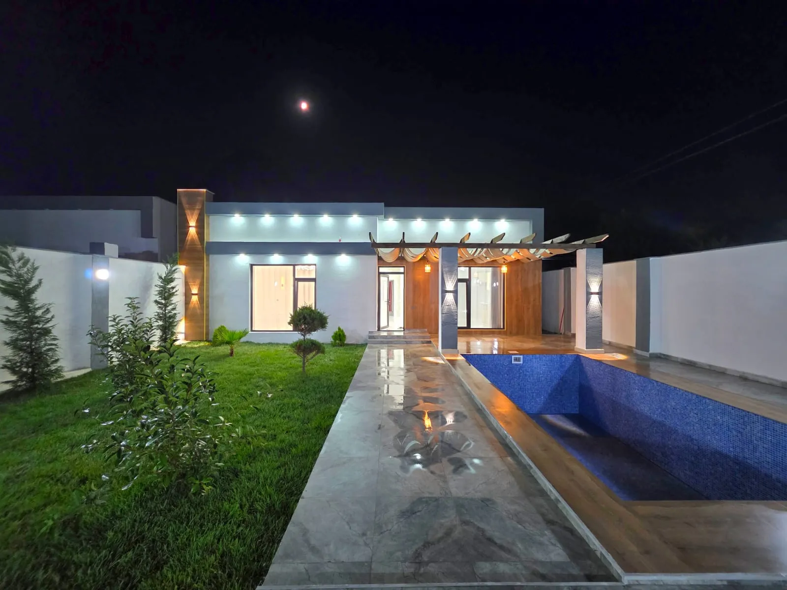 Şüvəlan, 4 otaqlı Həyət evi satılır - 150 m², 1 mərtəbə, 3.6 sot — Bakı