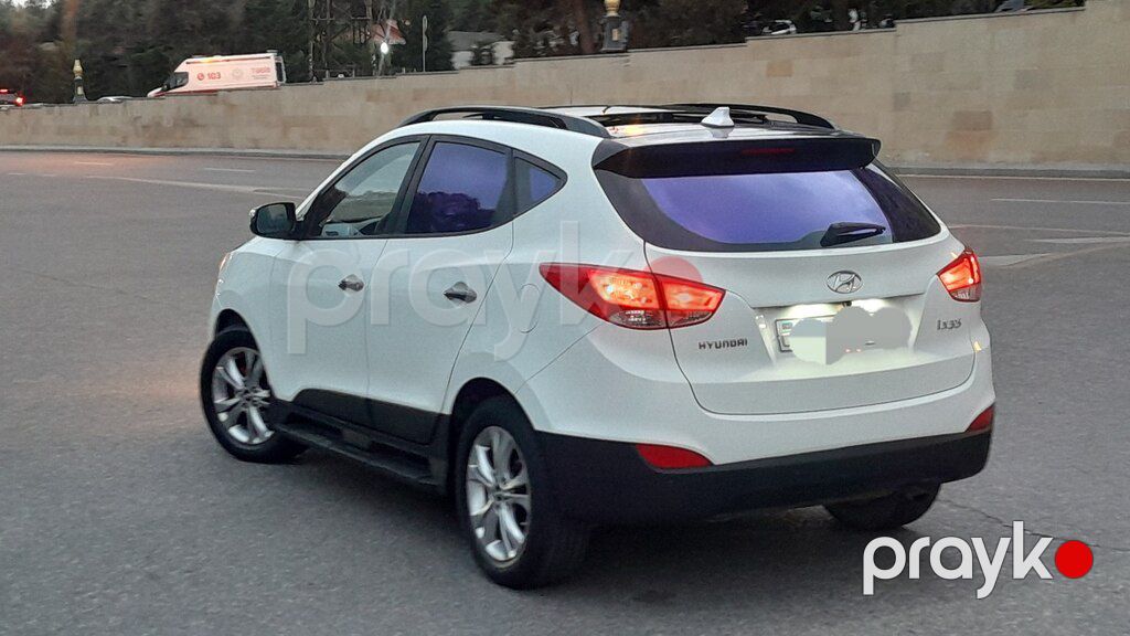 Hyundai ix35, 2.0 L, 2010 il, 319 000 km — Avtomobillər, Bakı (10)