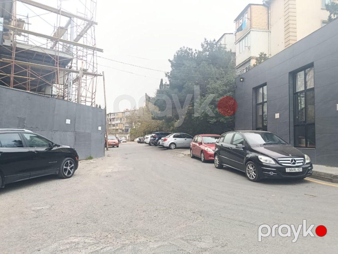 Satılır 4 otaqlı köhnə tikili 70 m² — Mənzil, Bakı (2)