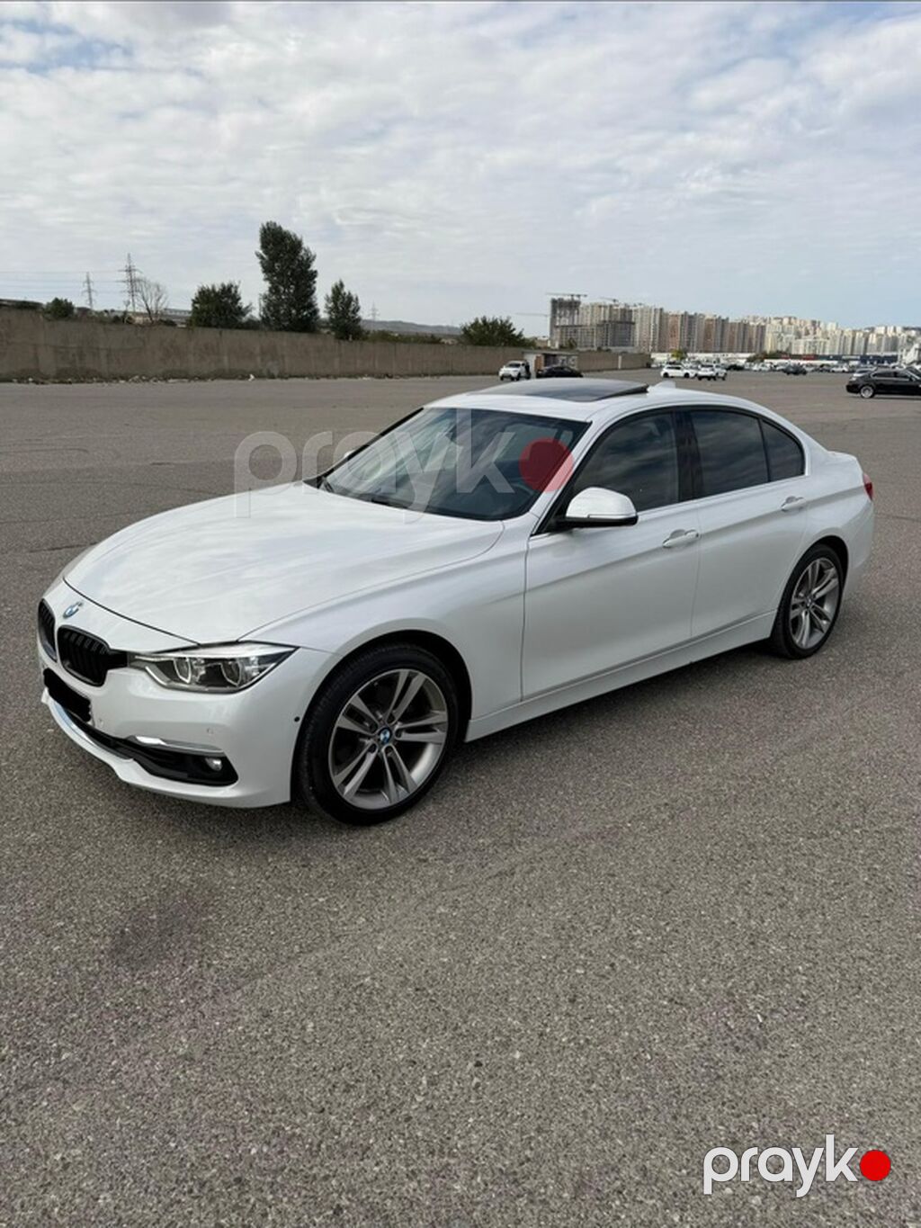 BMW 330: 2 l Sedan — Avtomobillər, Güzdək (2)