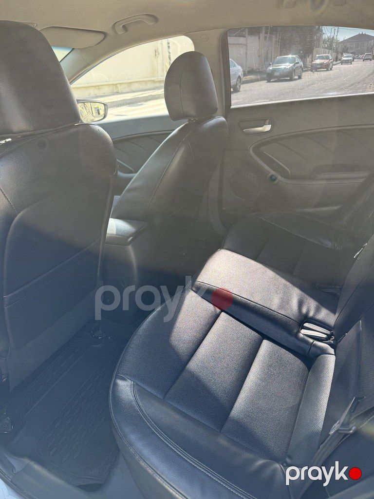 Kia K3, 1.6 L, 2015 il, 200 000 km — Avtomobillər, Bakı (8)