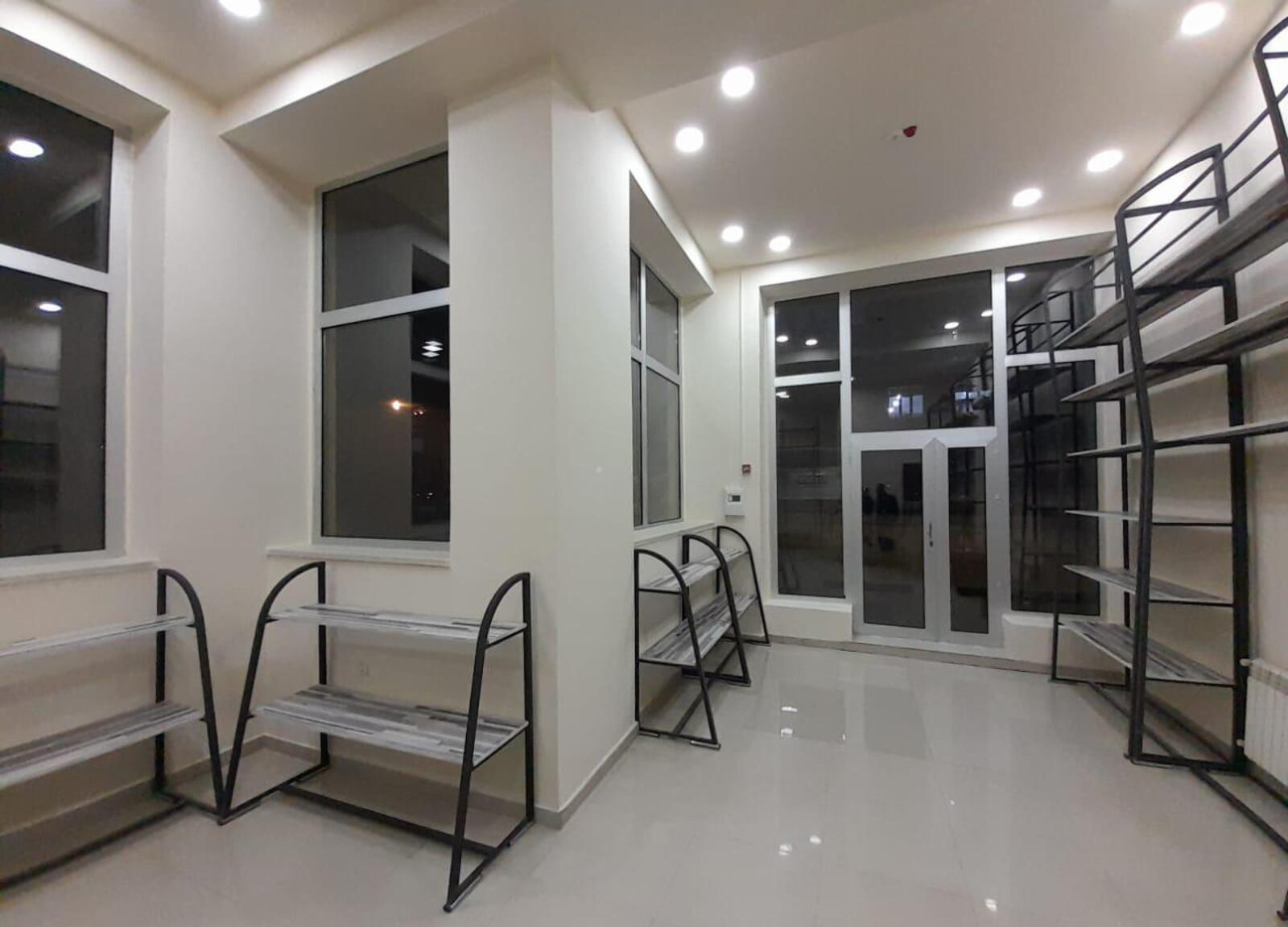 54 m² Əla təmirli obyekt satılır — Bakı