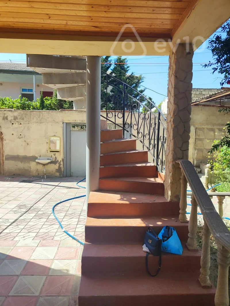6 otaqlı həyət evi, 300 m², korpu market yaxinligi — kirayə — Ev, villa, Bakı (9)