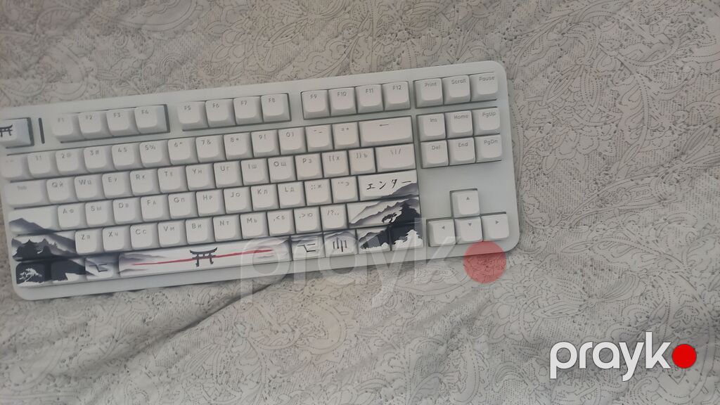Məhsul: RGB işıqlanmaya malik, yığcam mexaniki klaviatura (ağ rəng — Klaviaturalar və siçanlar, Bakı (3)