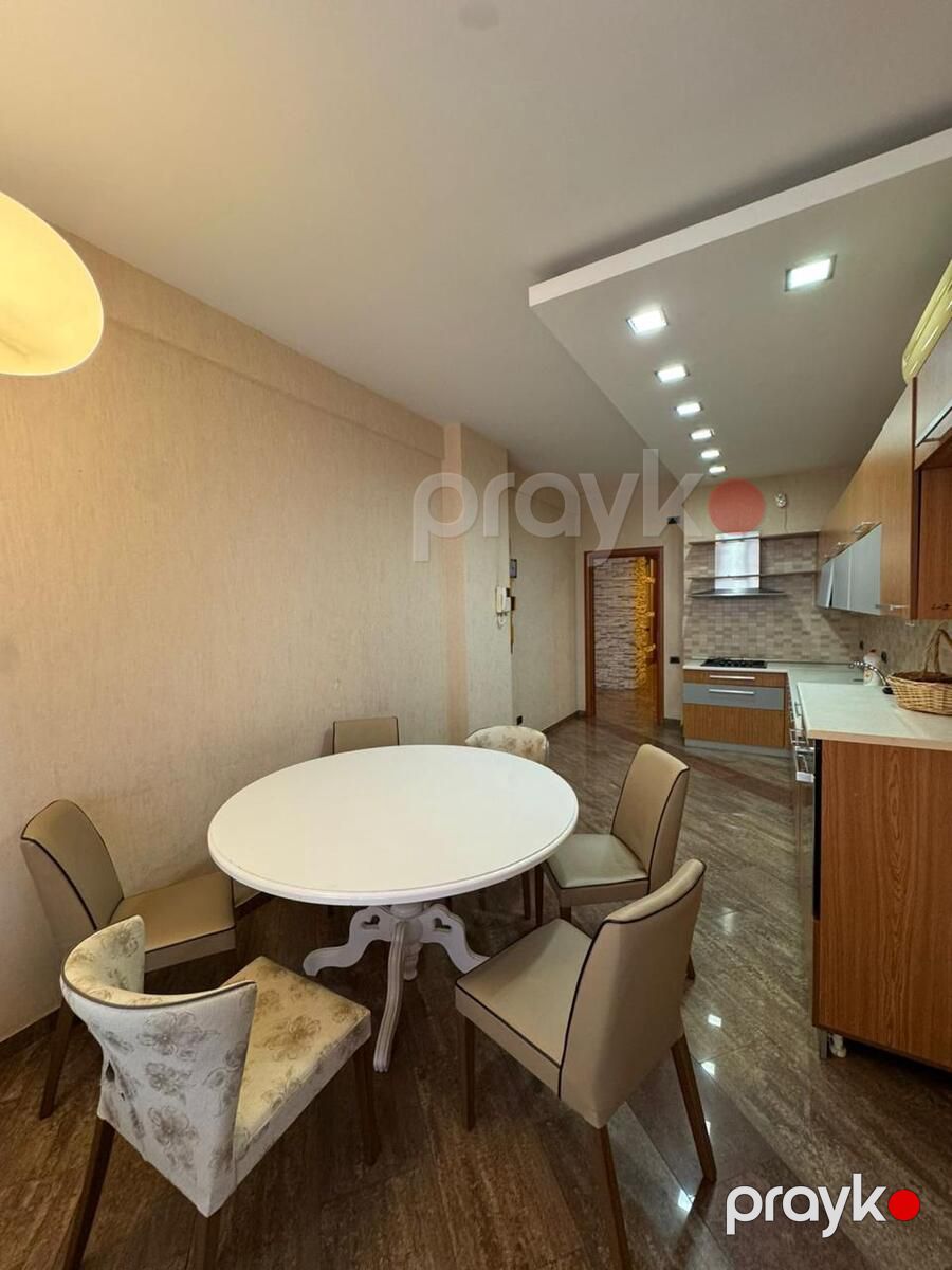 Satılır 4 otaqlı yeni tikili 230 m² — Mənzil, Bakı (8)