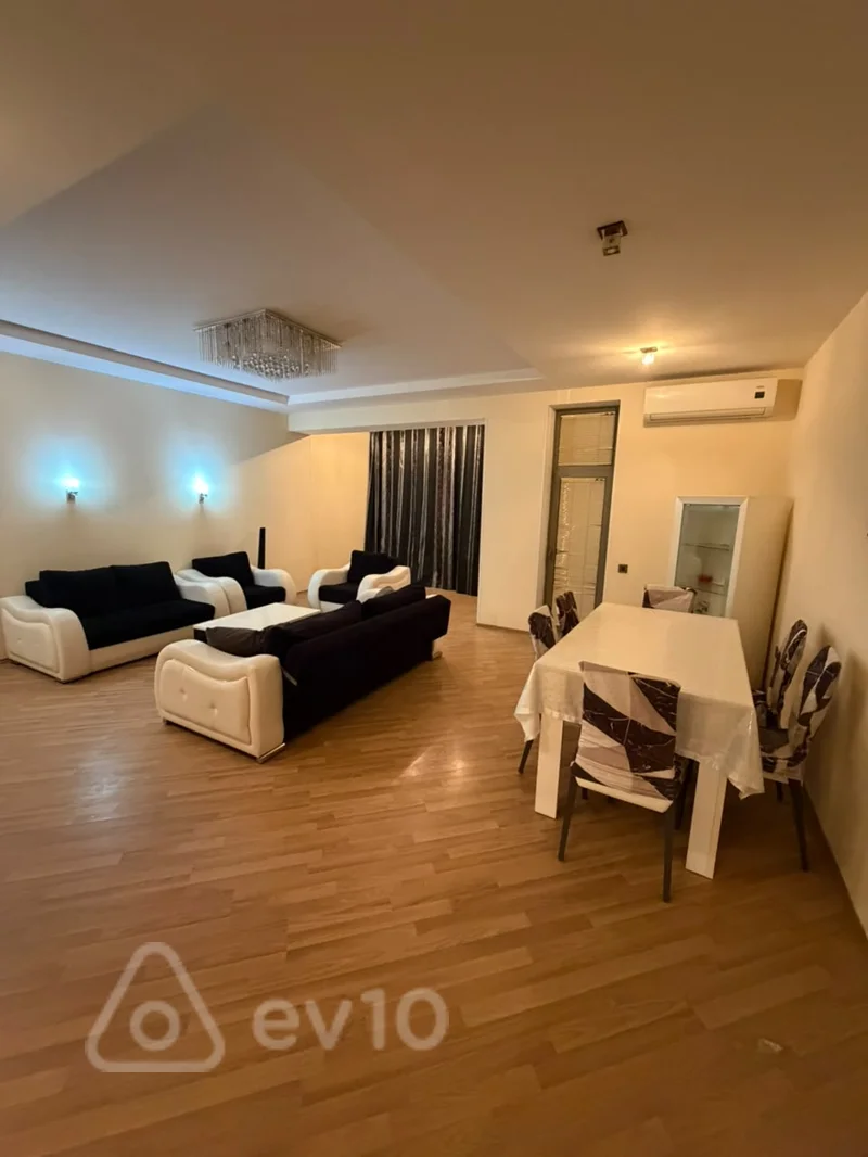 4 otaqlı mənzil, 200 m², nizami metro — kirayə — Mənzil, Bakı (2)