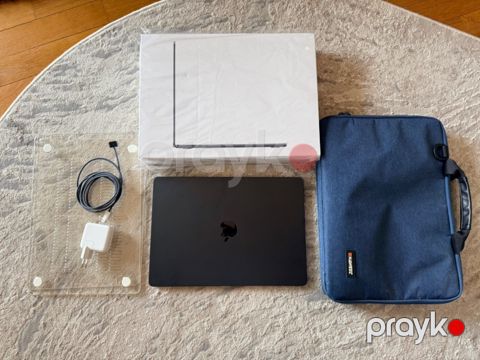 Apple MacBook Air M2 — Bakı