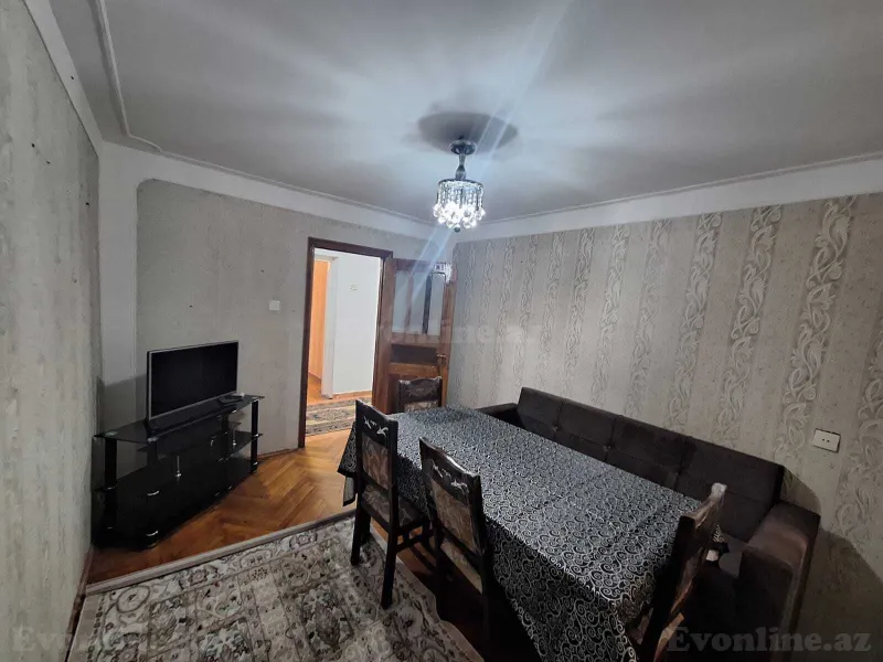 Kirayə verilir 3 otaqlı Mənzil Köhnə tikili 100 m² Bakı, Nərimanov r — Bakı