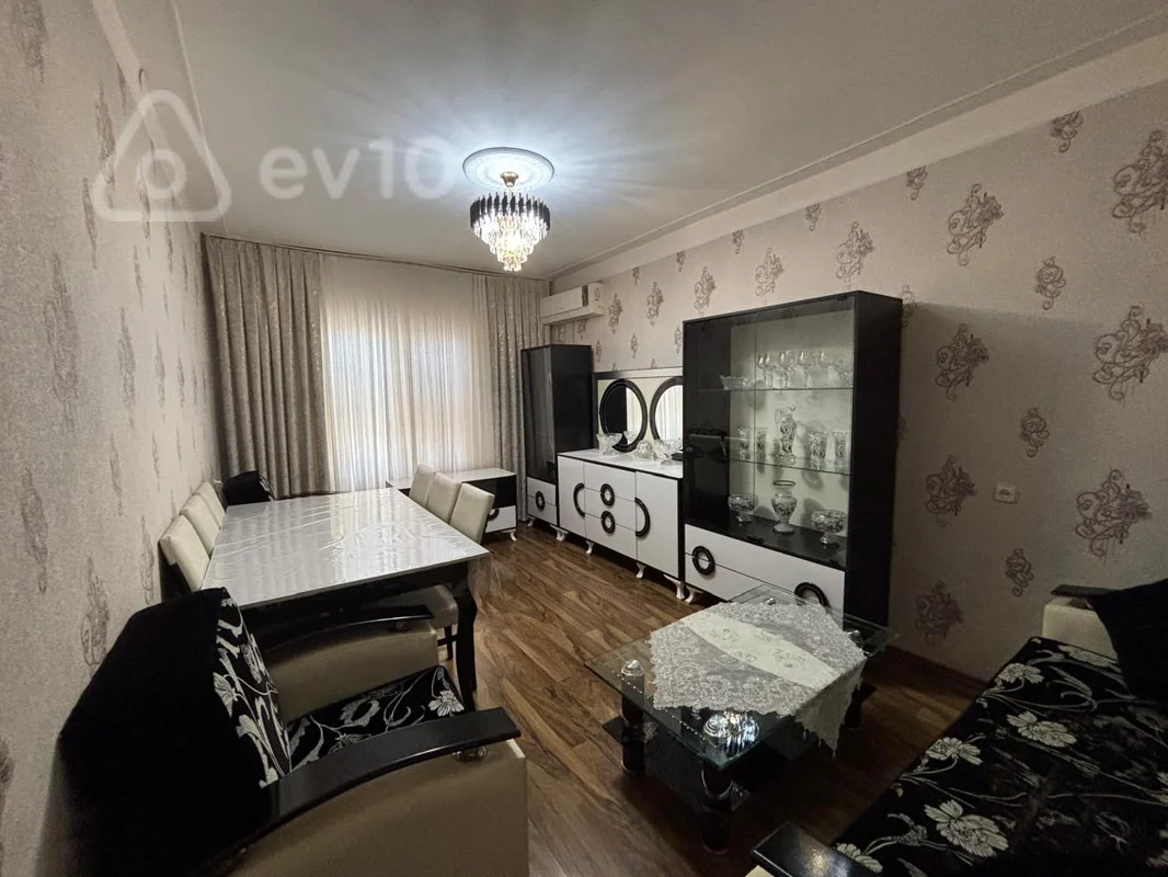 4 otaqlı mənzil, 110 m², Y/Yasamal E.Ehmedov 26 — Mənzil, Bakı (2)