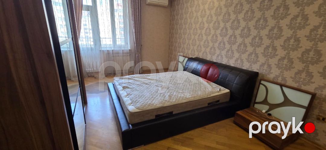 Satılır 4 otaqlı yeni tikili 200 m² — Mənzil, Bakı (11)