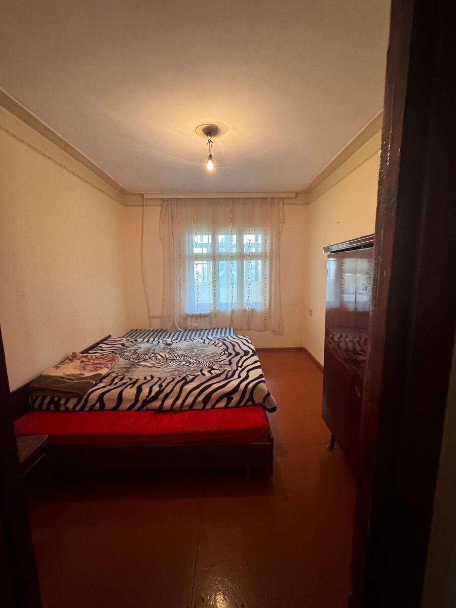 Satılır 2 otaqlı köhnə tikili 65 m² — Mənzil, Bakı (2)
