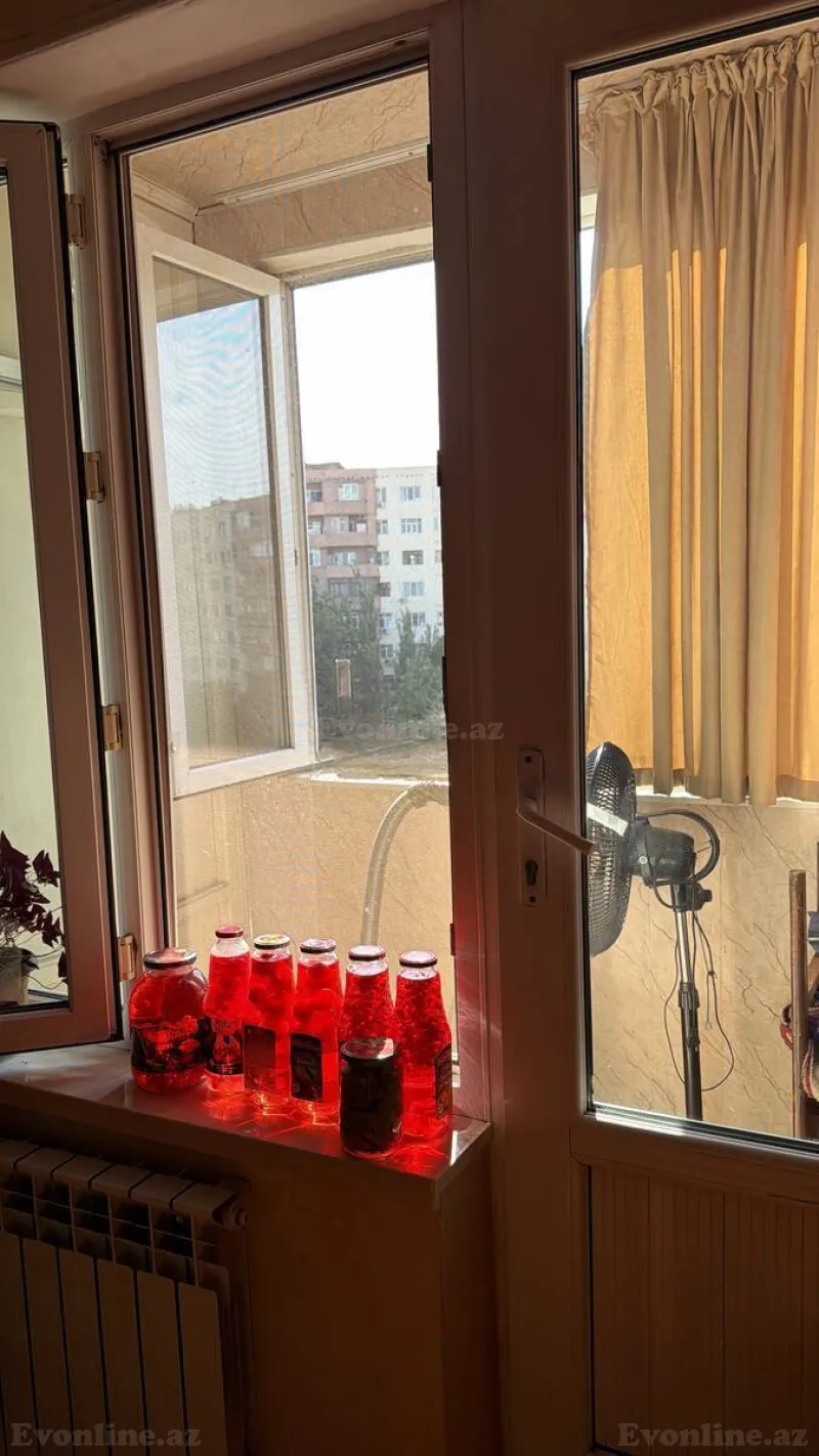 Satılır 3 otaqlı Mənzil Köhnə tikili 80 m² Bakı, Xətai r., Köhnə Günəşli — Mənzil, Bakı (7)