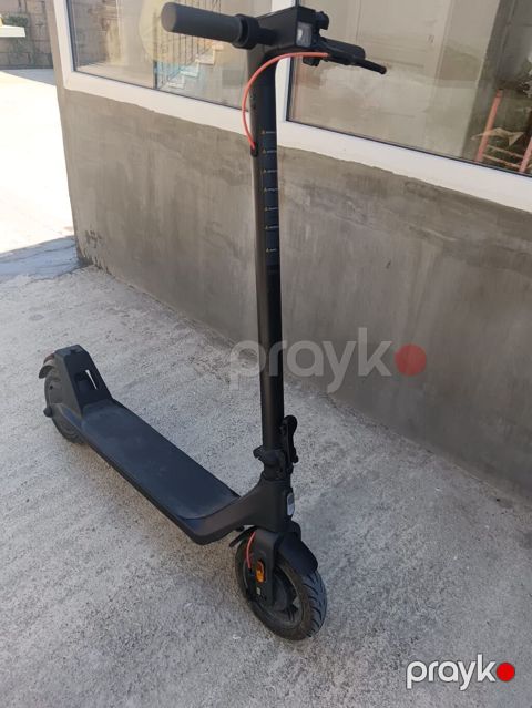 Xiomi 4 pro 2 nd gen scooter 500 azn satilir 1100 azn alinib — Bakı