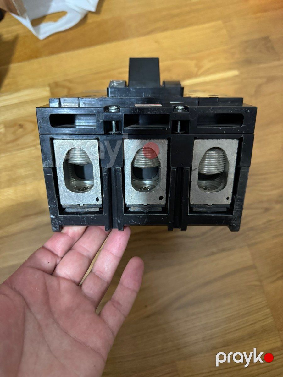 Schneider 400 — Təmir və inşaat, Bakı (4)