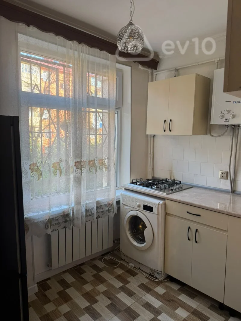 2 otaqlı mənzil, 40 m², Rustem Rustemov — kirayə — Mənzil, Bakı (7)