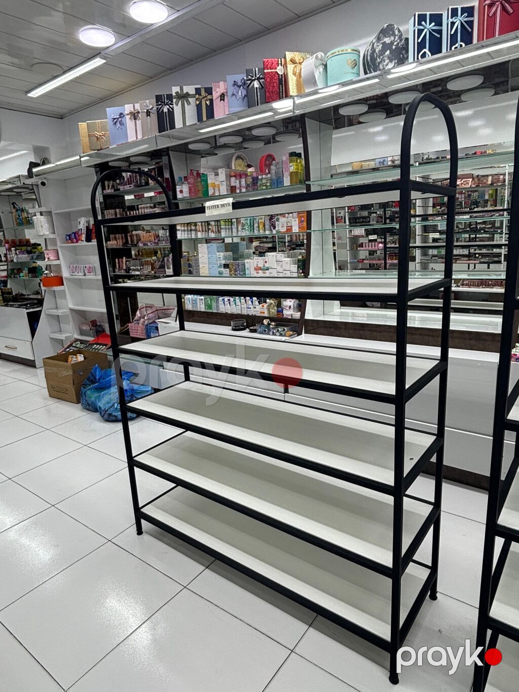 Mağaza üçün metal karkaslı vitrin rəfi - Tip: sərgi/mağaza rəfi — Vitrini, Bakı (3)