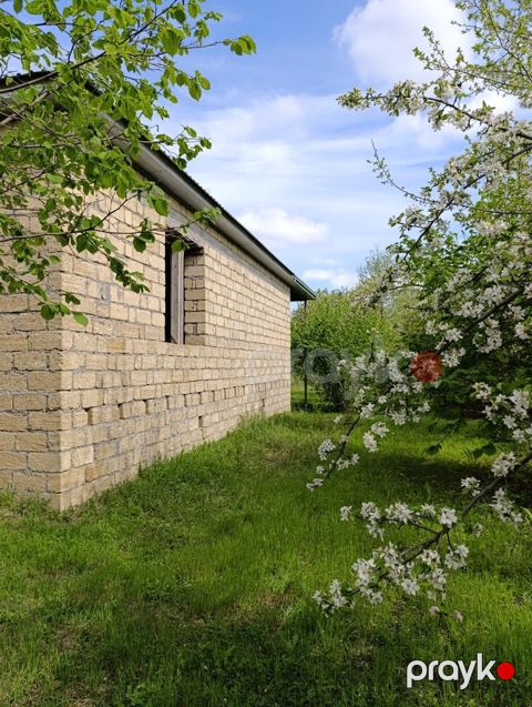 Satılır 4 otaqlı həyət evi/bağ evi 110 m² — Oğuz