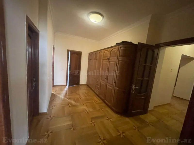 Kirayə verilir 5 otaqlı Mənzil Köhnə tikili 200 m² Bakı, Yasamal r., Elmlər Akademiyası m — Mənzil, Bakı (3)