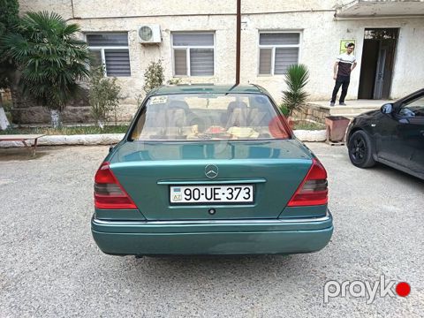 Mercedes-Benz C-Class W202 sedan - Kuzov: yaşıl rəng, 4 qapı, arxa — Qobu