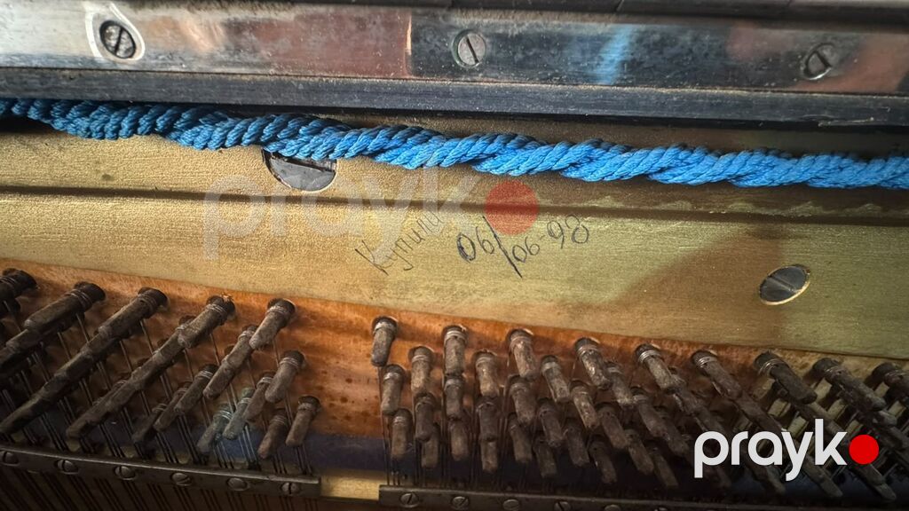 Upright piano – “Kuban” (Краснодар) markalı Xüsusiyyətlər: - Korpus — Pianino və digər klaviş alətləri, Bakı (5)