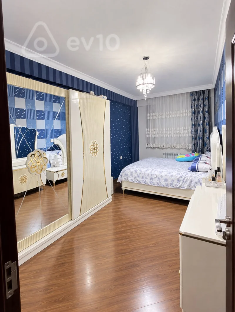 3 otaqlı mənzil, 122 m², Asad Ahmadov kucesi — kirayə — Bakı