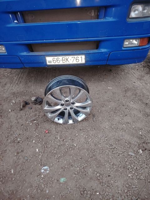 Hyundai diski 18 lik. bir ədəddir Xüsusiyyətlər: - Material — Yevlax