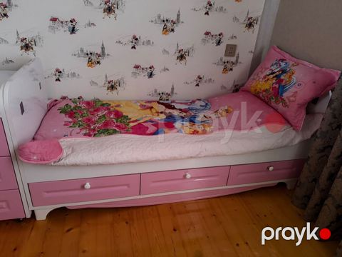 Kravat 100 azn satilir ortapedik matrasi var yeni alinib altina — Mehdiabad