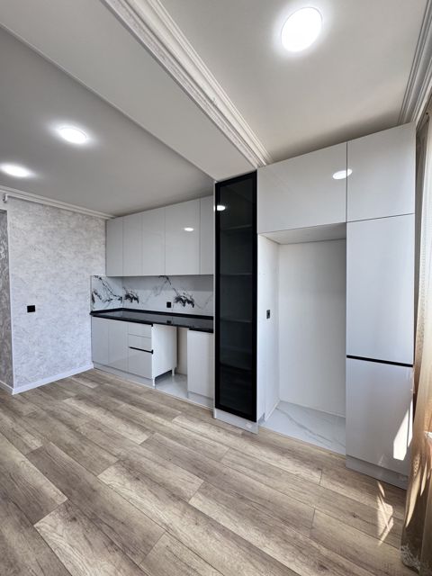 Satılır 2 otaqlı köhnə tikili 54 m² — Bakı