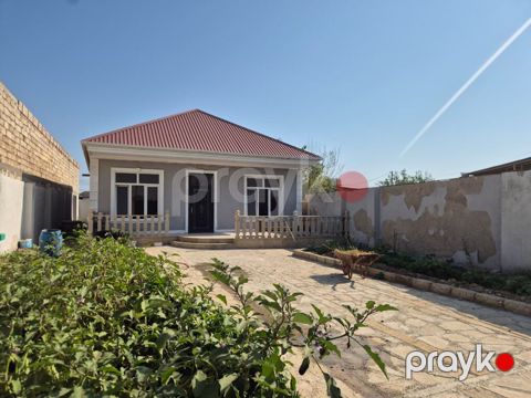 Bülbülə qəs. 4 otaqlı, 160 kv. m, Yeni təmirli — Bakı