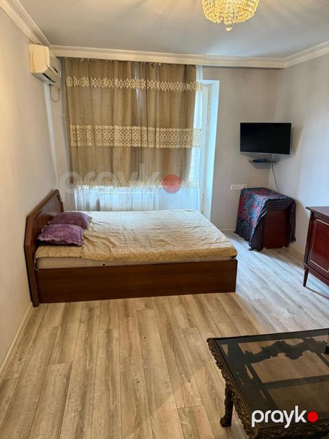 Satılır 1 otaqlı köhnə tikili 40 m² — Bakı