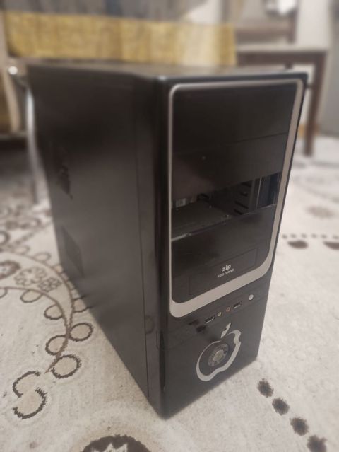 Korpus – ATX/µATX masaüstü kompüter üçün - Rəng: Qara, ön paneldə — Bakı