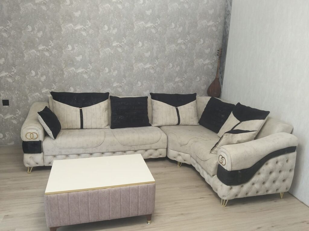Uqlavoy divan. 600azn Açılır bazasıdır. Yaxşı veziyyetde ünvan — Mebel, Bakı