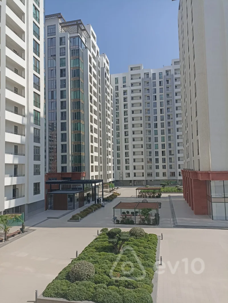 4 otaqlı mənzil, 180 m², Qutqasinli kucesi — Bakı