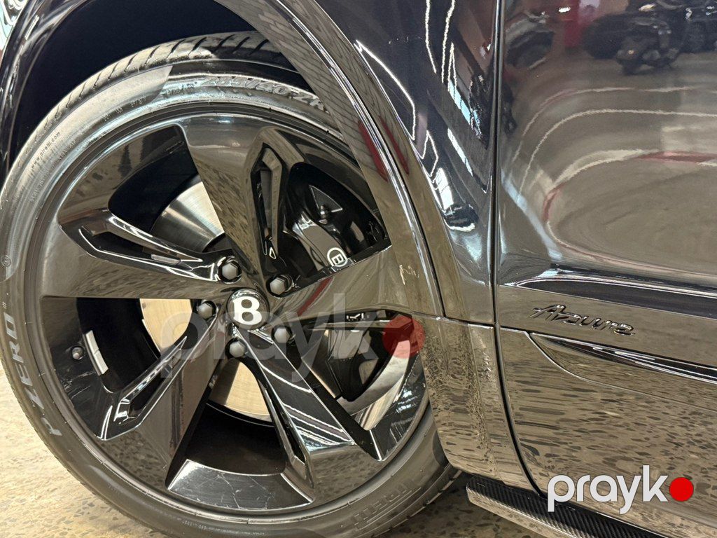 Bentley Bentayga, 4.0 L, 2023 il, 10 000 km — Avtomobillər, Bakı (12)