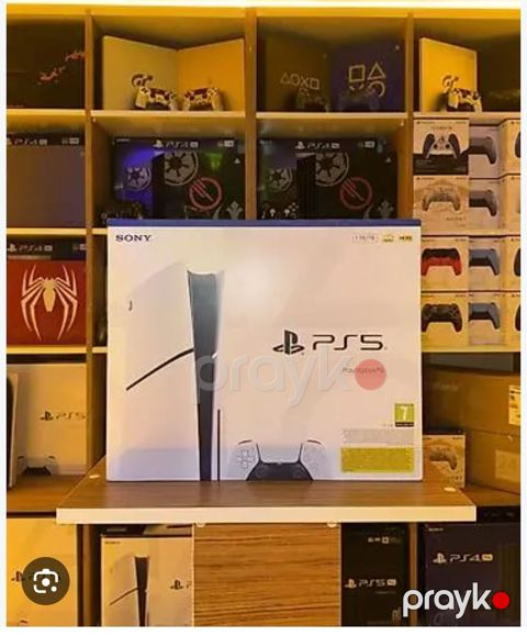 Sony PlayStation 5 (PS5) oyun konsolu - Rəsmiləşdirilmiş PS5 qutulu — Xırdalan