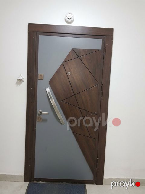 Qapı — Bakı