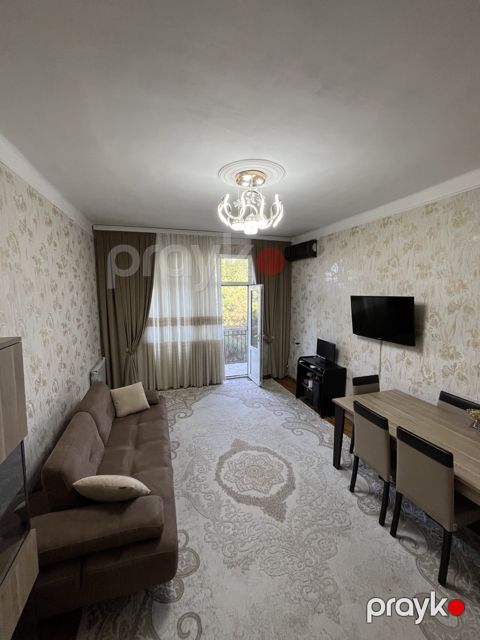 Satılır 2 otaqlı köhnə tikili 55 m² — Bakı
