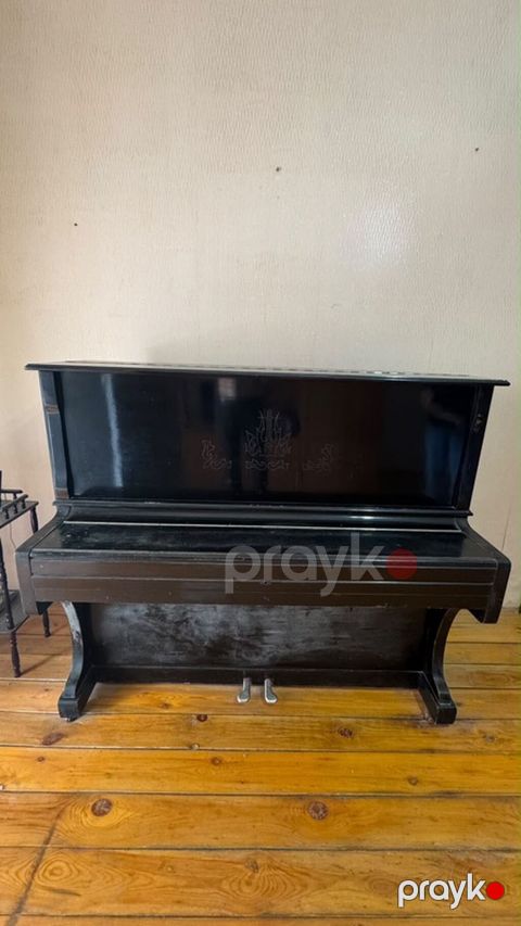 Upright piano – “Kuban” (Краснодар) markalı Xüsusiyyətlər: - Korpus — Bakı