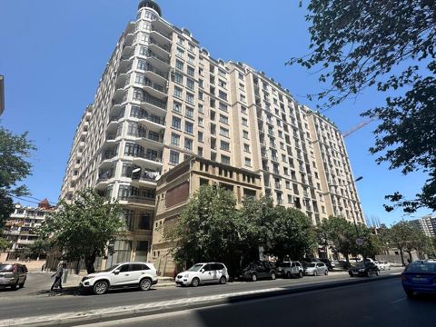Satılır 4 otaqlı yeni tikili 167.6 m² — Bakı