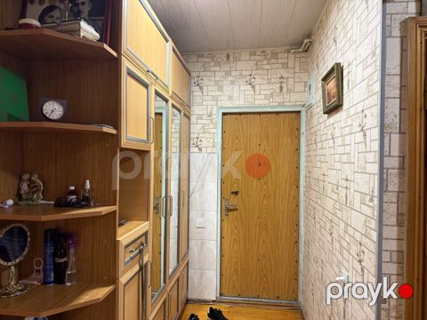 Satılır 4 otaqlı köhnə tikili 90 m² — Bakı