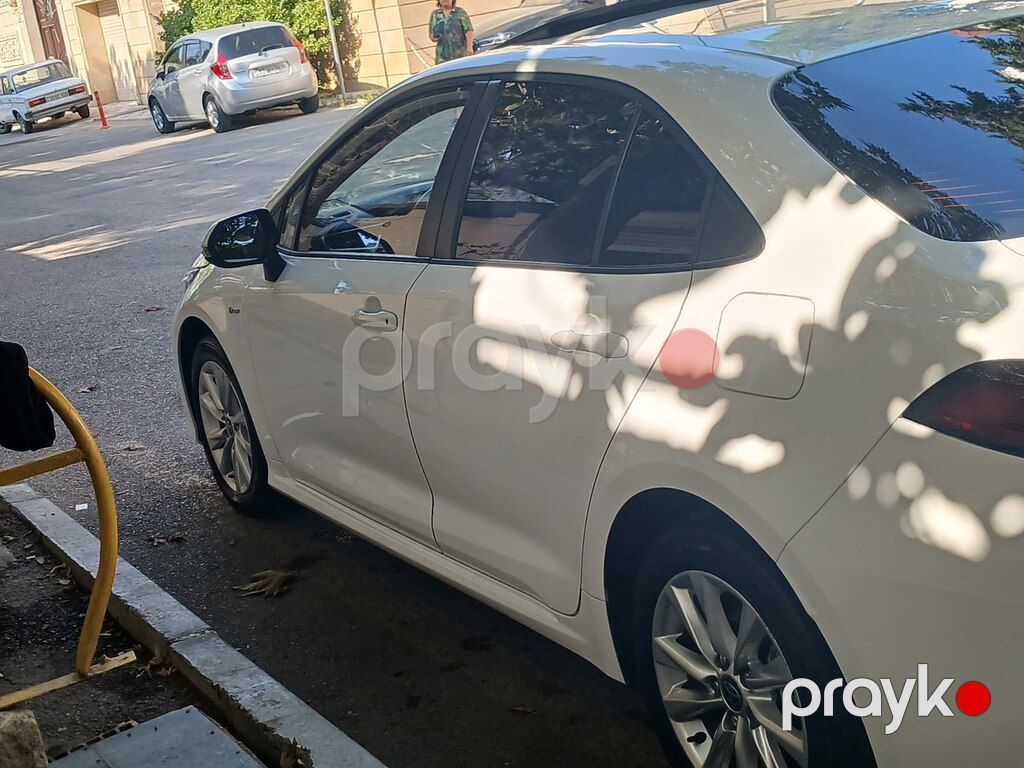 Toyota Corolla, 1.8 L, 0.85 kWh, 2025 il, 83 000 km — Avtomobillər, Bakı (3)
