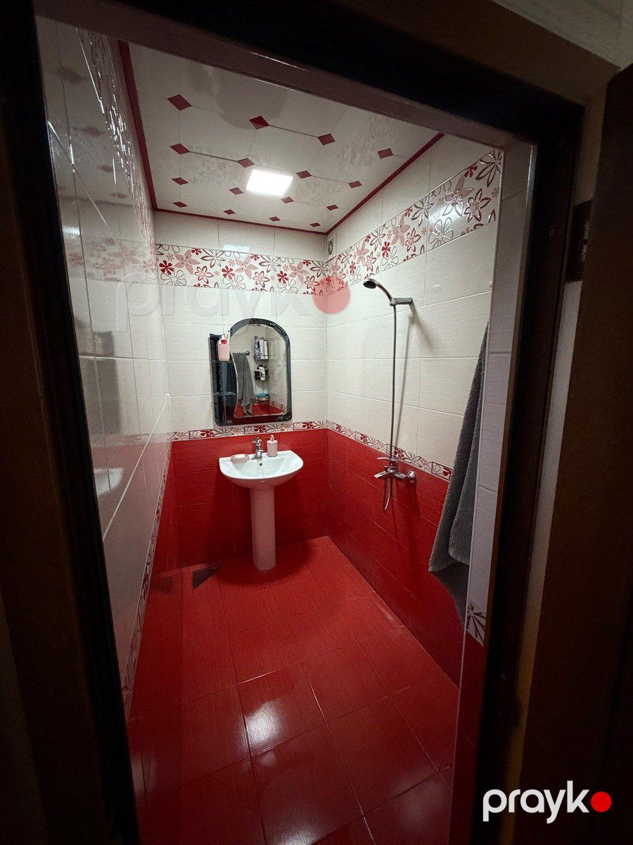Satılır 2 otaqlı köhnə tikili 55 m² — Mənzil, Bakı (11)