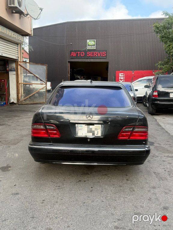 Mercedes E 320, 3.2 L, 2001 il, 250 000 km — Avtomobillər, Bakı (2)