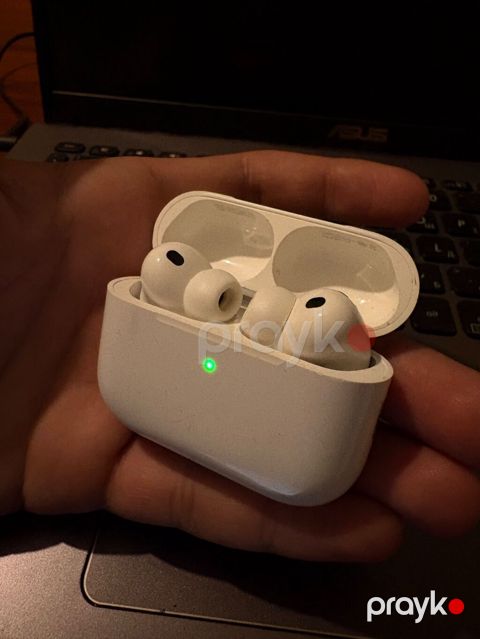 Air pods pro 3 orjinal qulaqlıqdır üzərində yüngül cızıqları var hər — Xırdalan